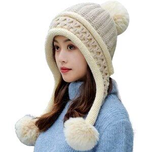 Beige Pompom Cable Knit Peruvian • Beanie